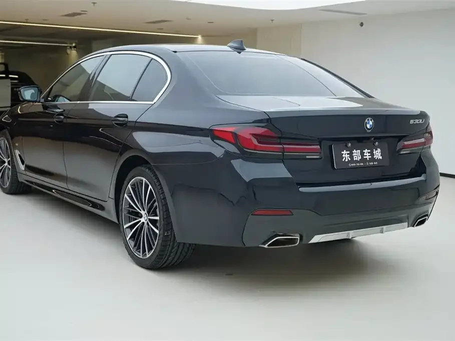 BMW 5 Series — фото 3