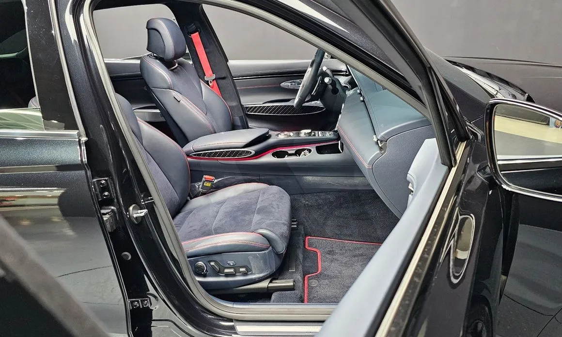 Genesis GV70 — фото 10