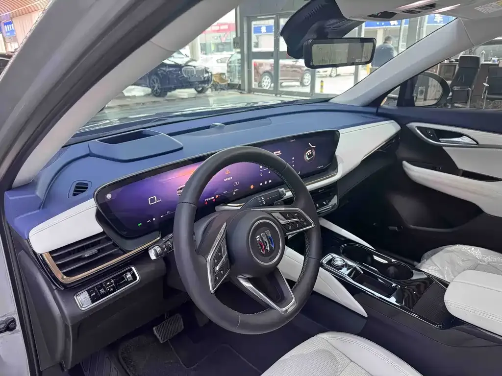 Buick Envision Plus — фото 3