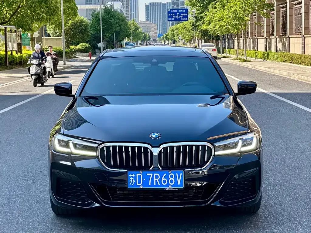 BMW 5 Series — фото 3