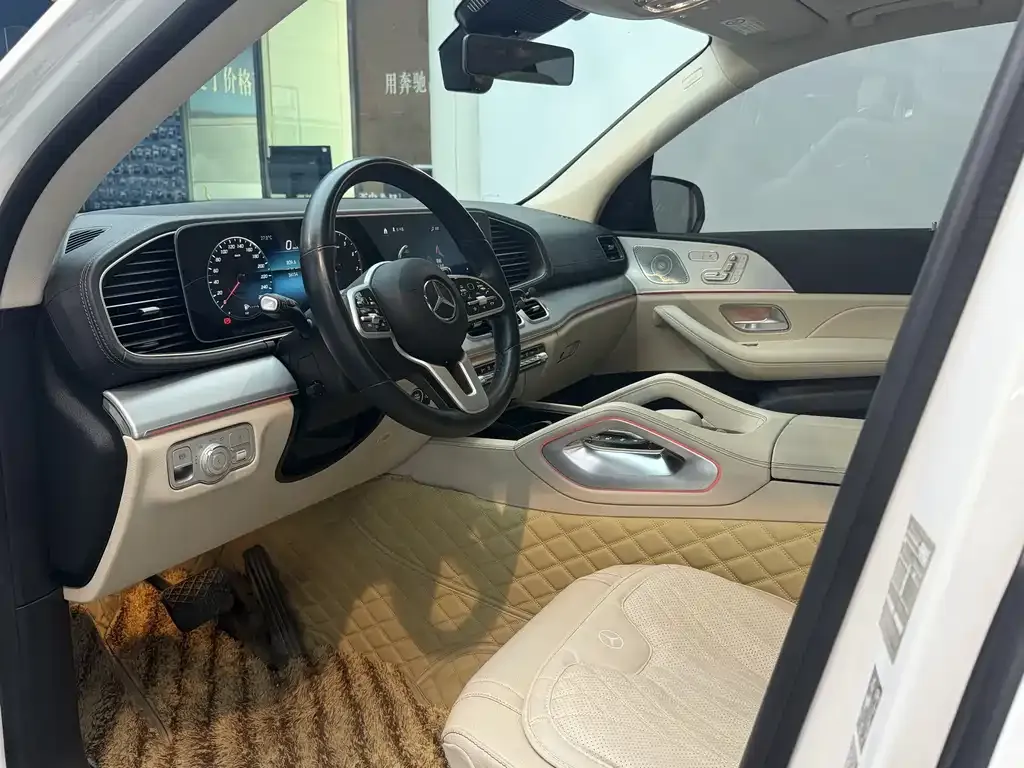 Mercedes-Benz GLE — фото 10