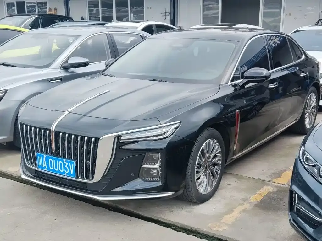 Hongqi H5 — фото 1