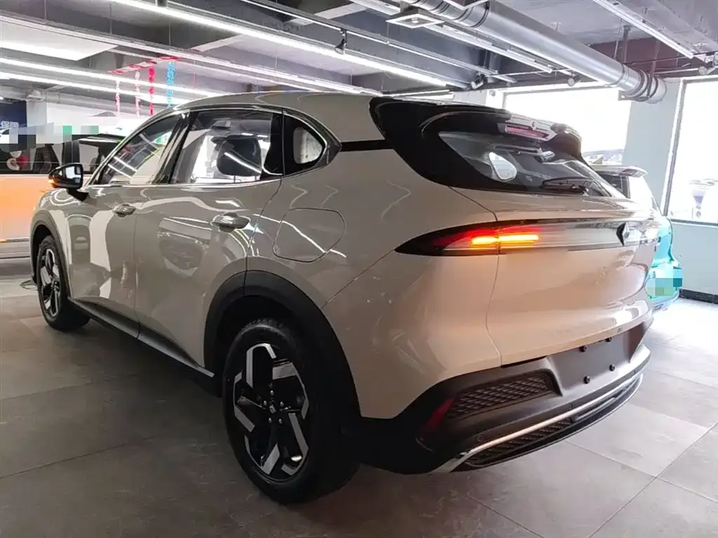 Baojun Yunhai 2026 из CN, фото 10