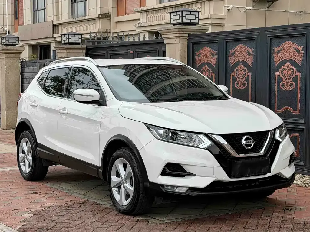 Nissan Qashqai — фото 4