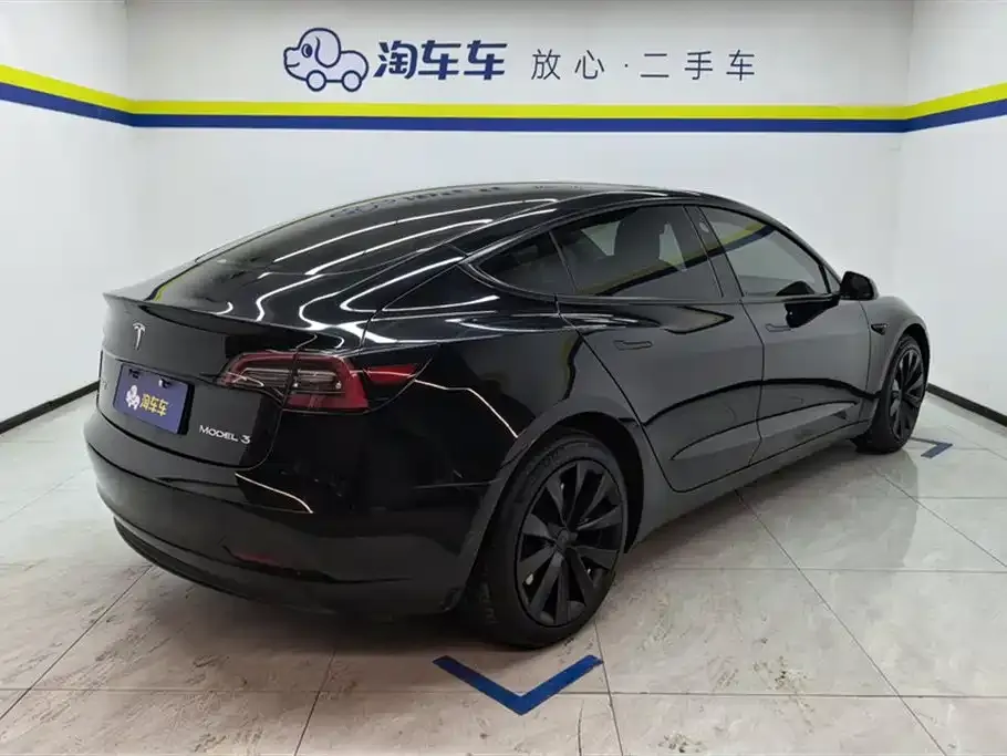 Tesla Model 3 — фото 5