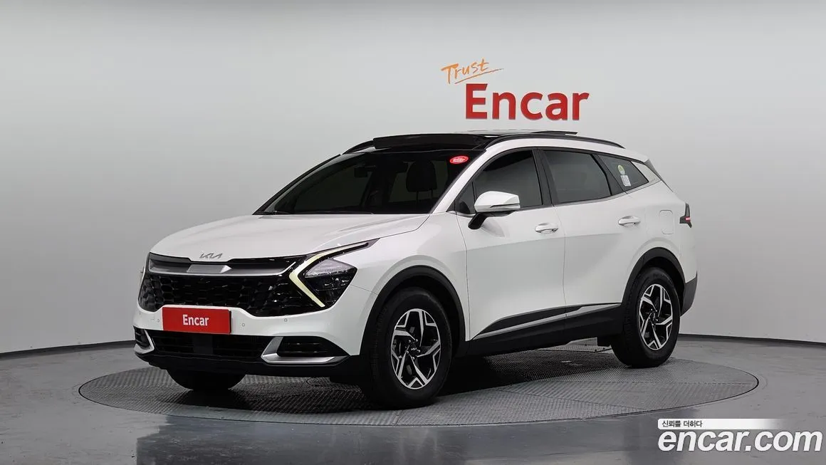 Kia Sportage — фото 1