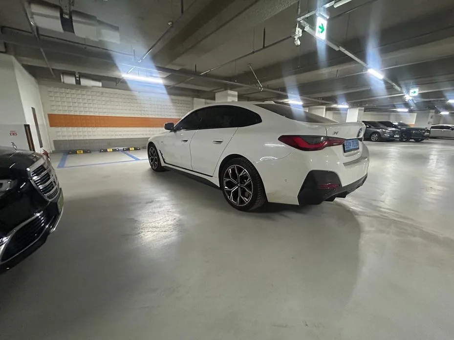 BMW i4 — фото 6