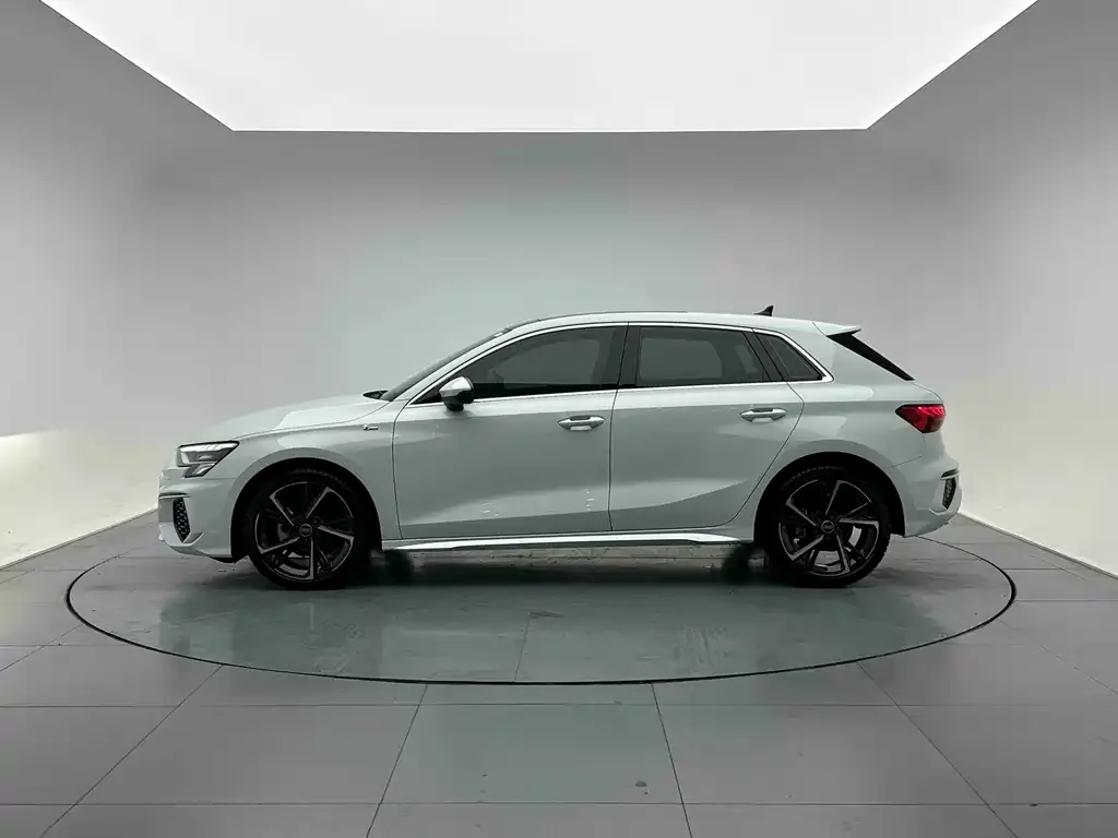Audi A3 — фото 6