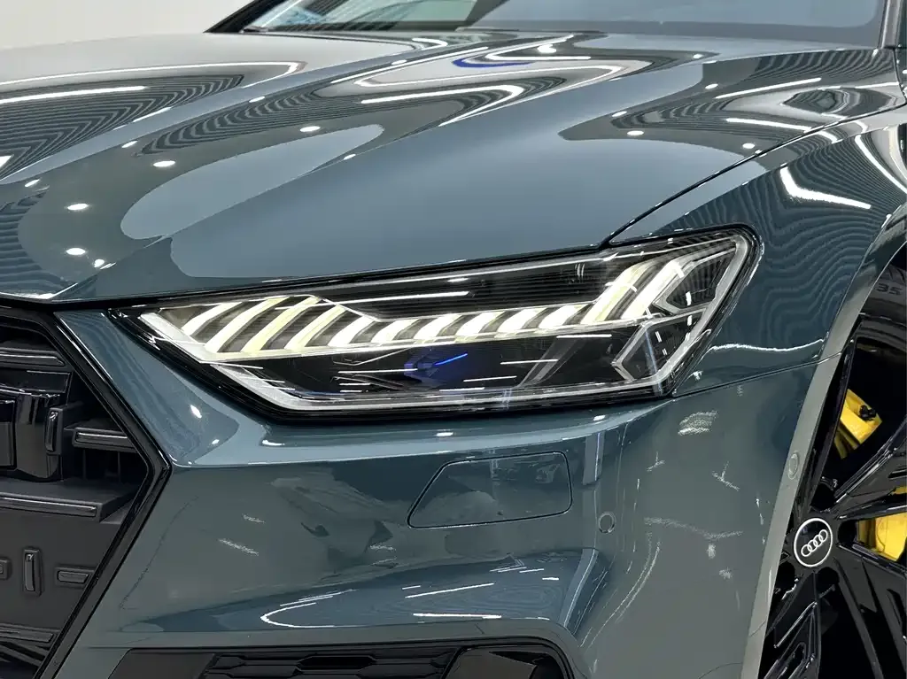 Audi A7L — фото 6