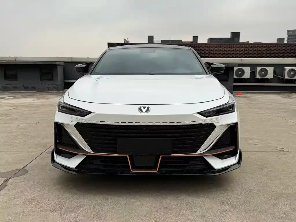 Changan UNI-V 2023 из CN, фото 3