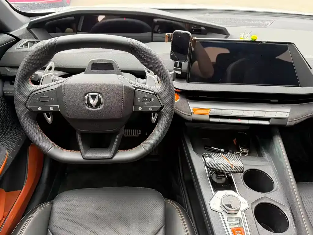 Changan UNI-V 2023 из CN, фото 6