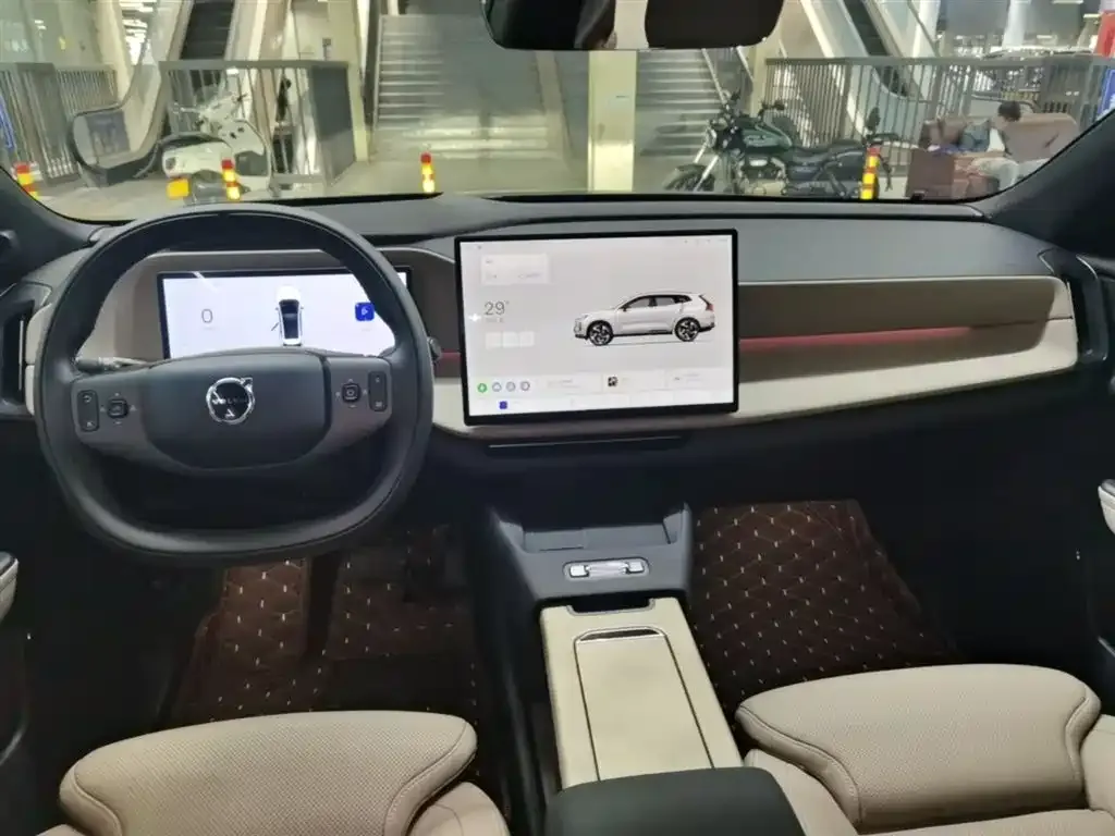 Volvo XC70 Plug-in Hybrid 2025 из CN, фото 3