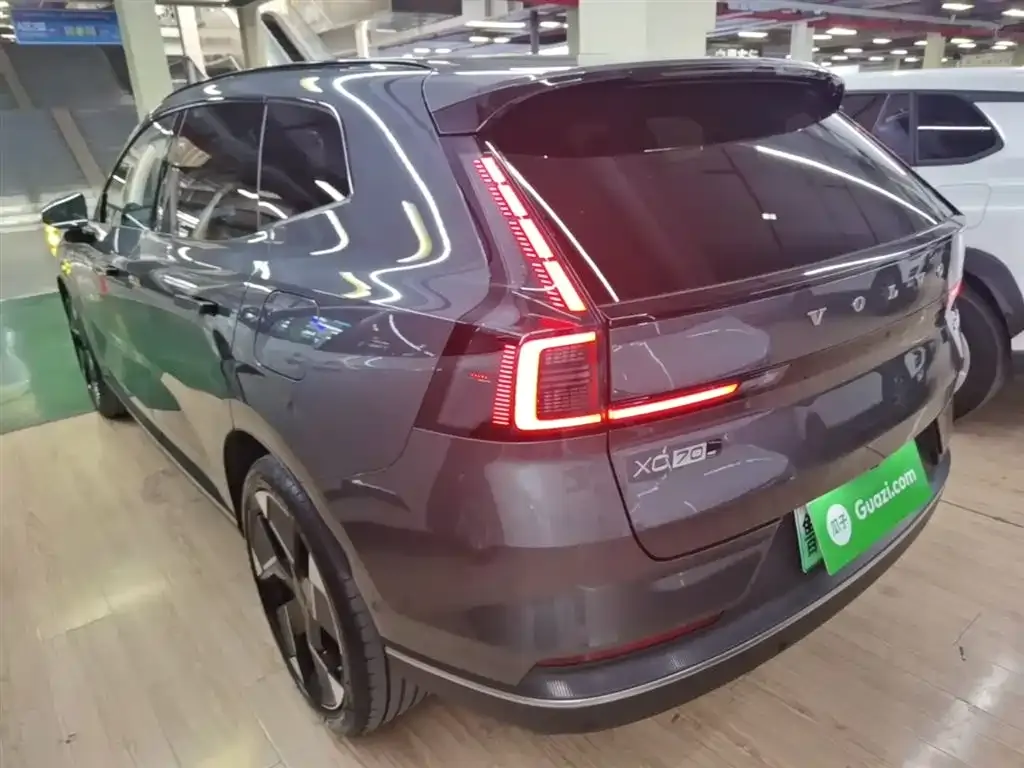 Volvo XC70 Plug-in Hybrid 2025 из CN, фото 8