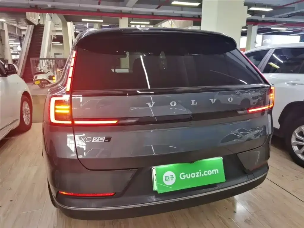 Volvo XC70 Plug-in Hybrid 2025 из CN, фото 6