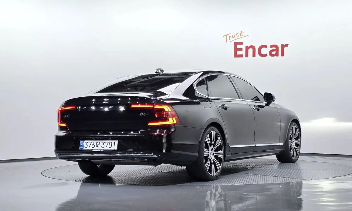 Volvo S90 — фото 8