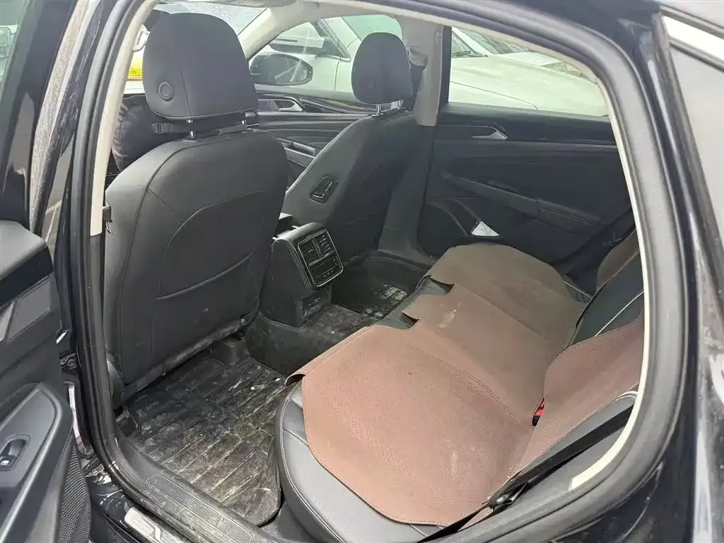 Volkswagen Passat — фото 4