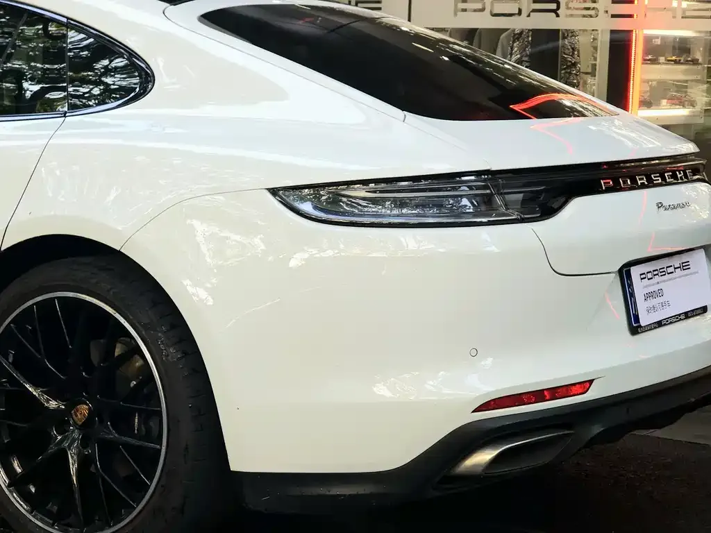 Porsche Panamera — фото 8