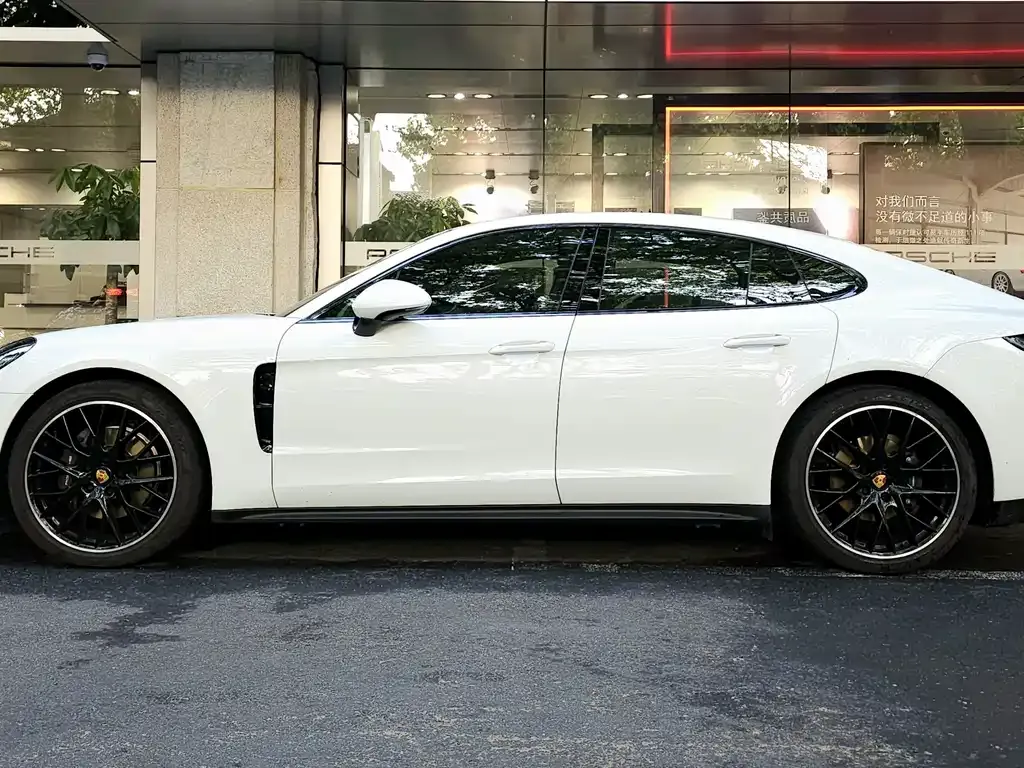 Porsche Panamera — фото 5