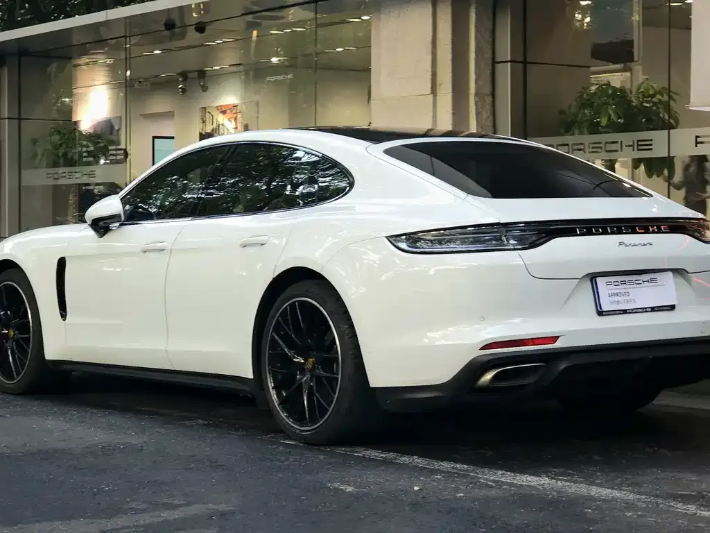 Porsche Panamera — фото 2
