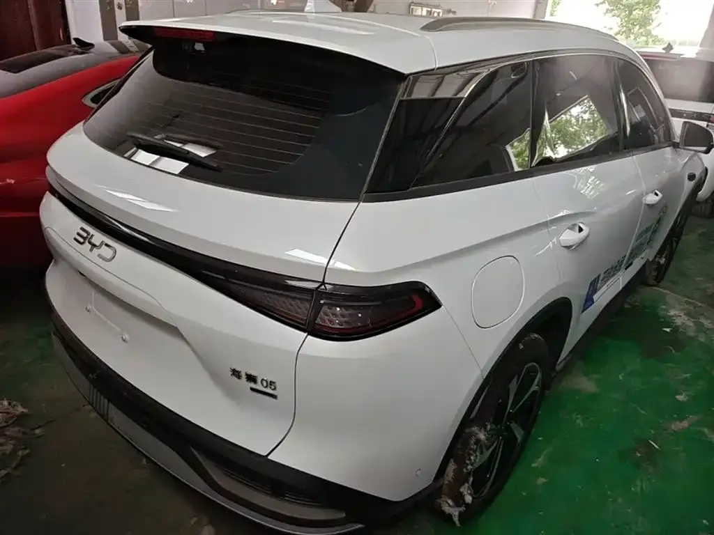 BYD Seal 05 DM-i — фото 6