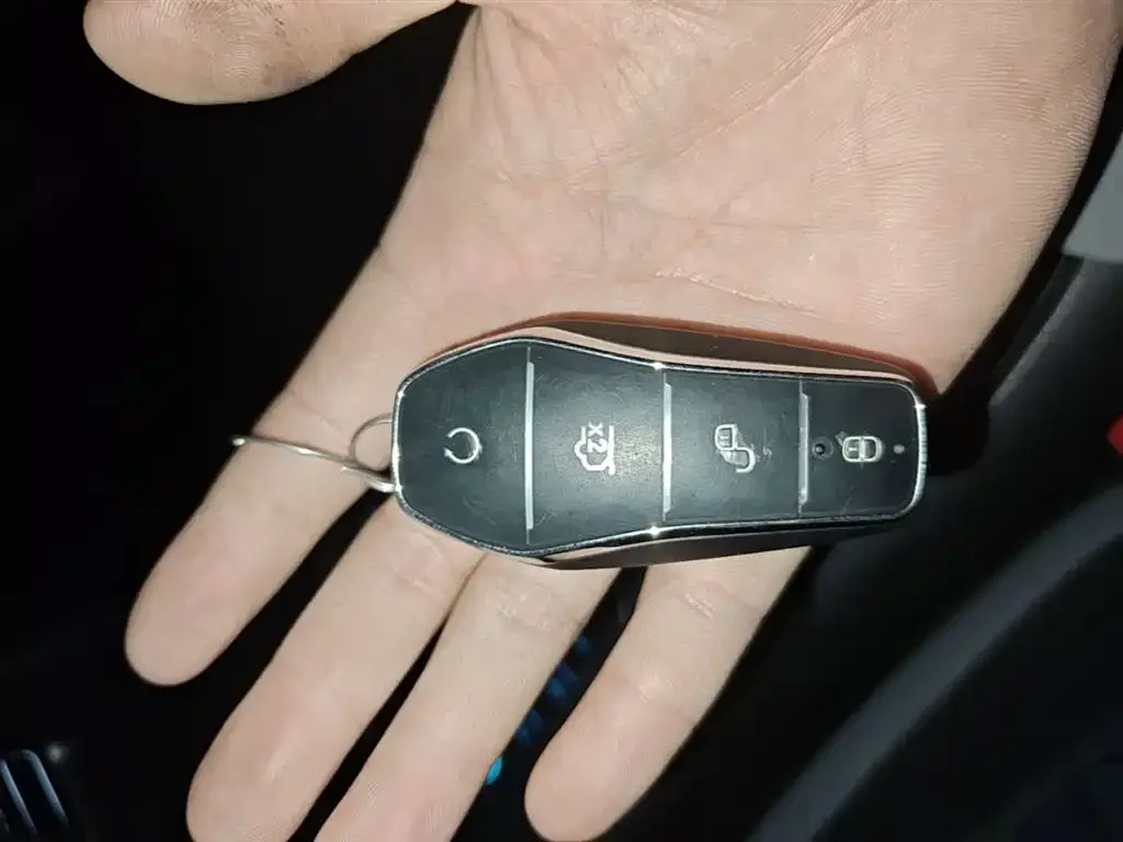 BYD Seal 05 DM-i — фото 3