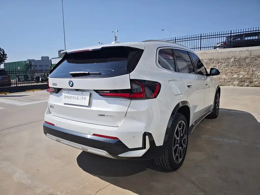 BMW X1 — фото 10