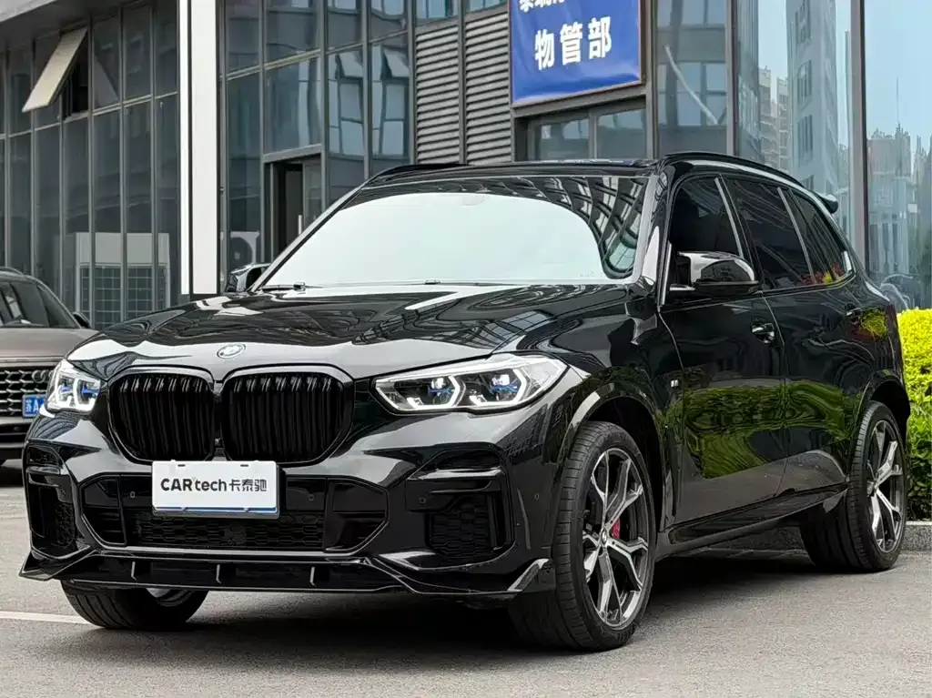 BMW X5 — фото 1