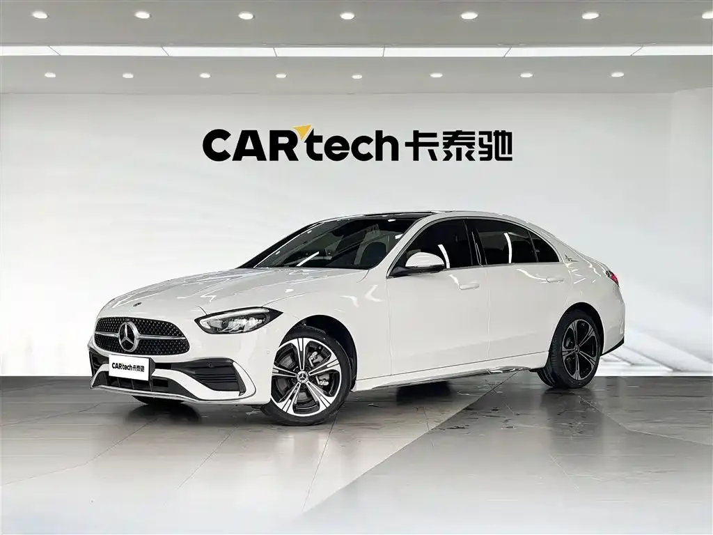 Mercedes-Benz C-Class — фото 1