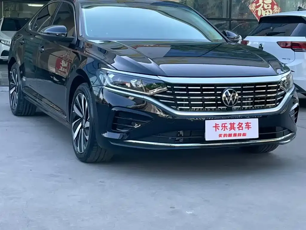 Volkswagen Passat — фото 5