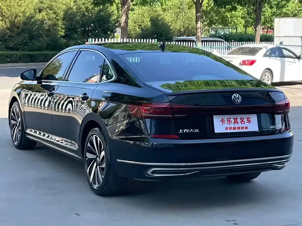 Volkswagen Passat — фото 2