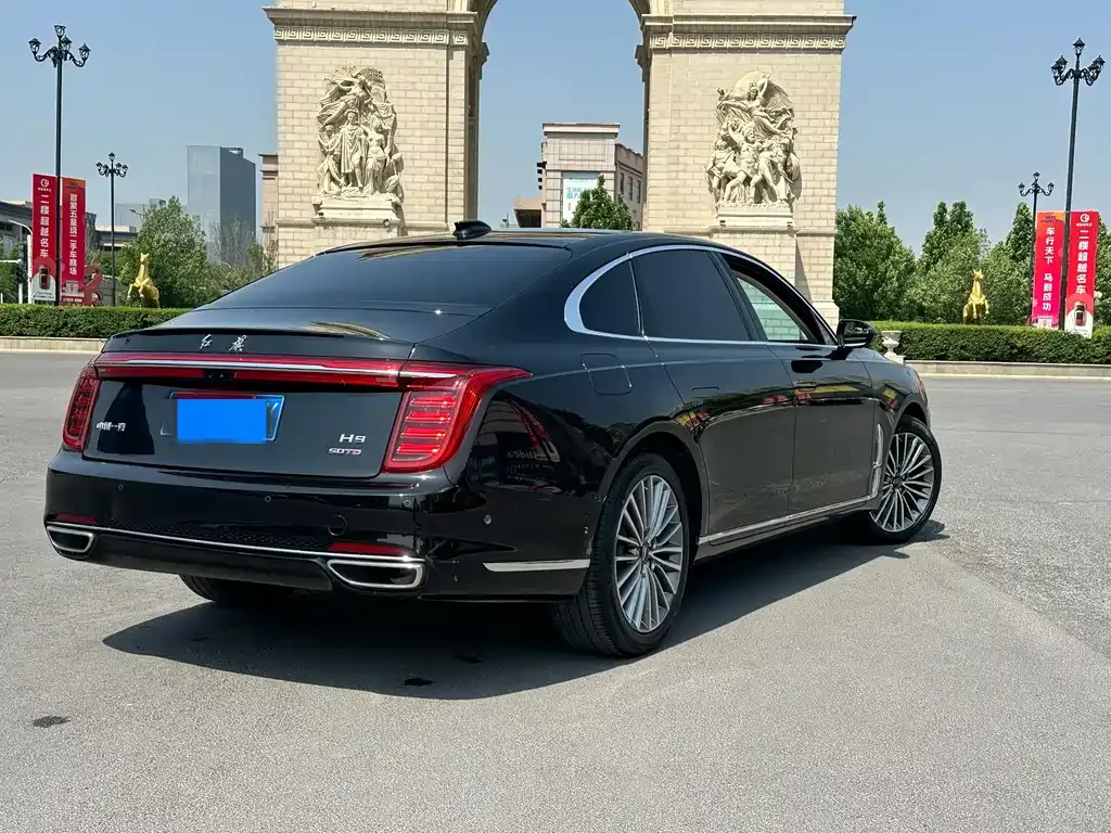 Hongqi H9 — фото 10