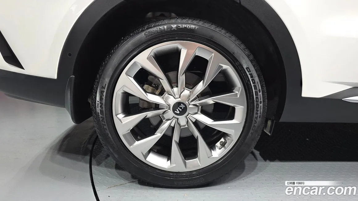 Kia Sorento — фото 7