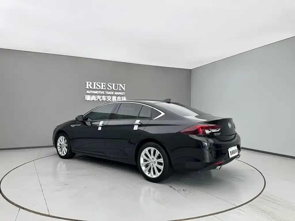Buick Regal — фото 9