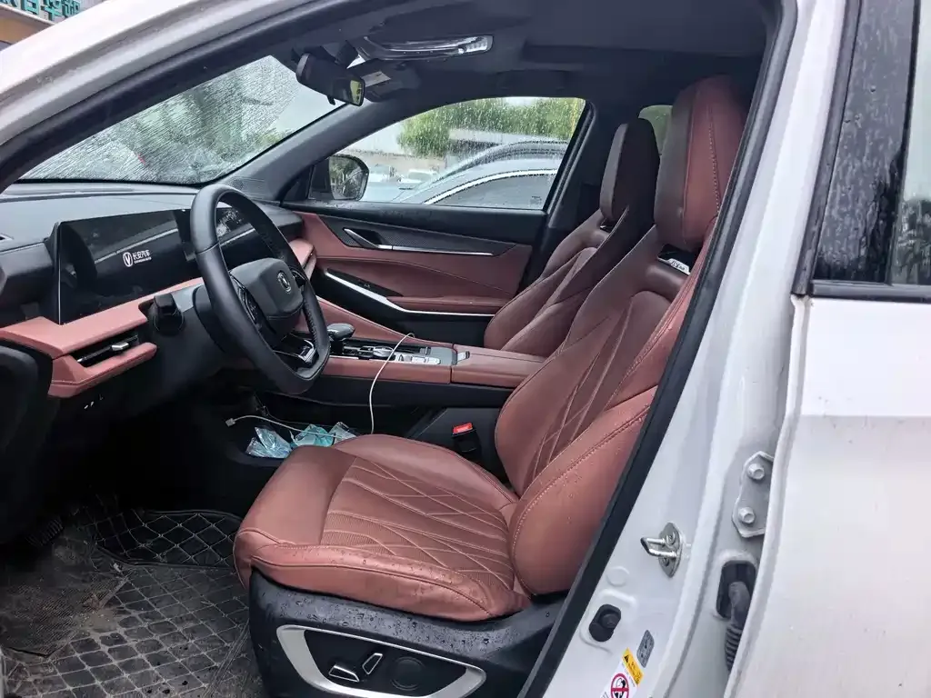 Changan CS75PLUS — фото 3