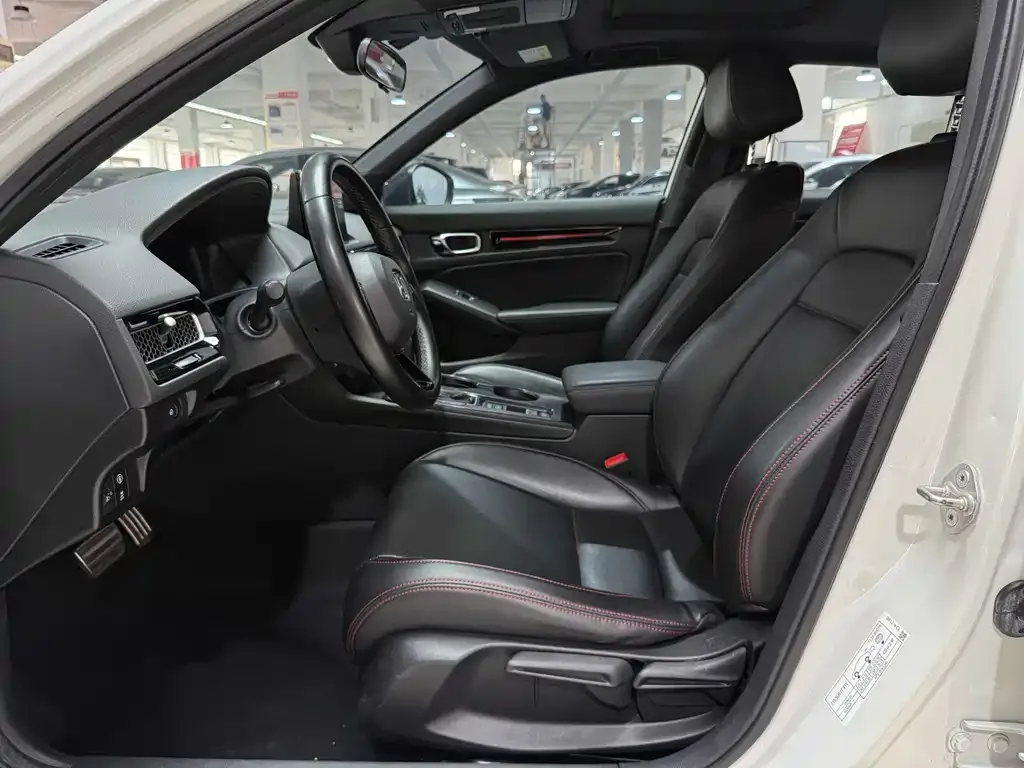 Honda Civic — фото 7