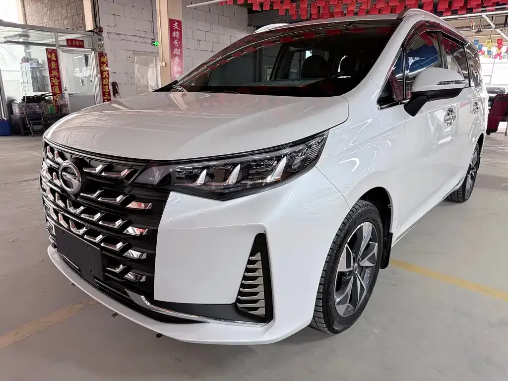 GAC Motor Trumpchi M6 — фото 1