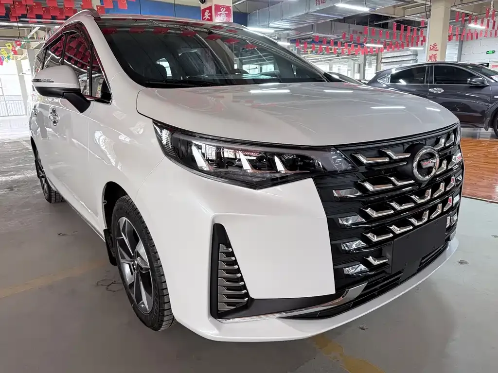 GAC Motor Trumpchi M6 — фото 5