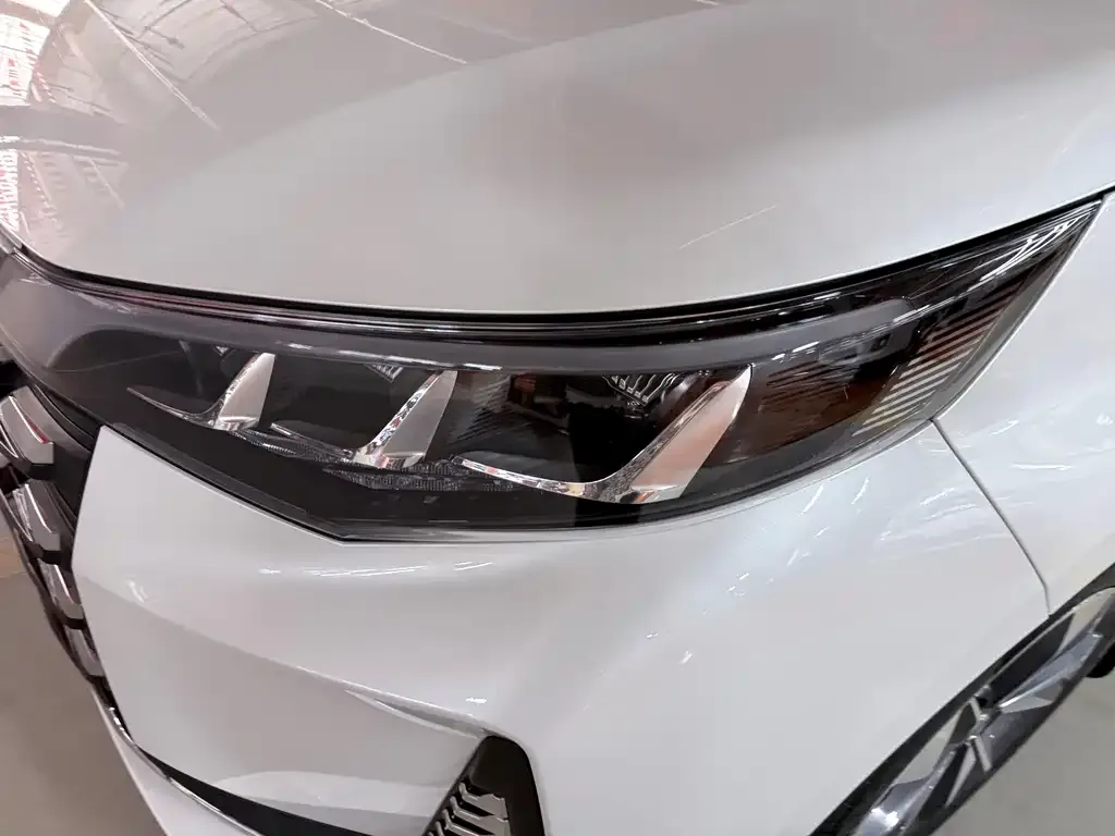 GAC Motor Trumpchi M6 — фото 6