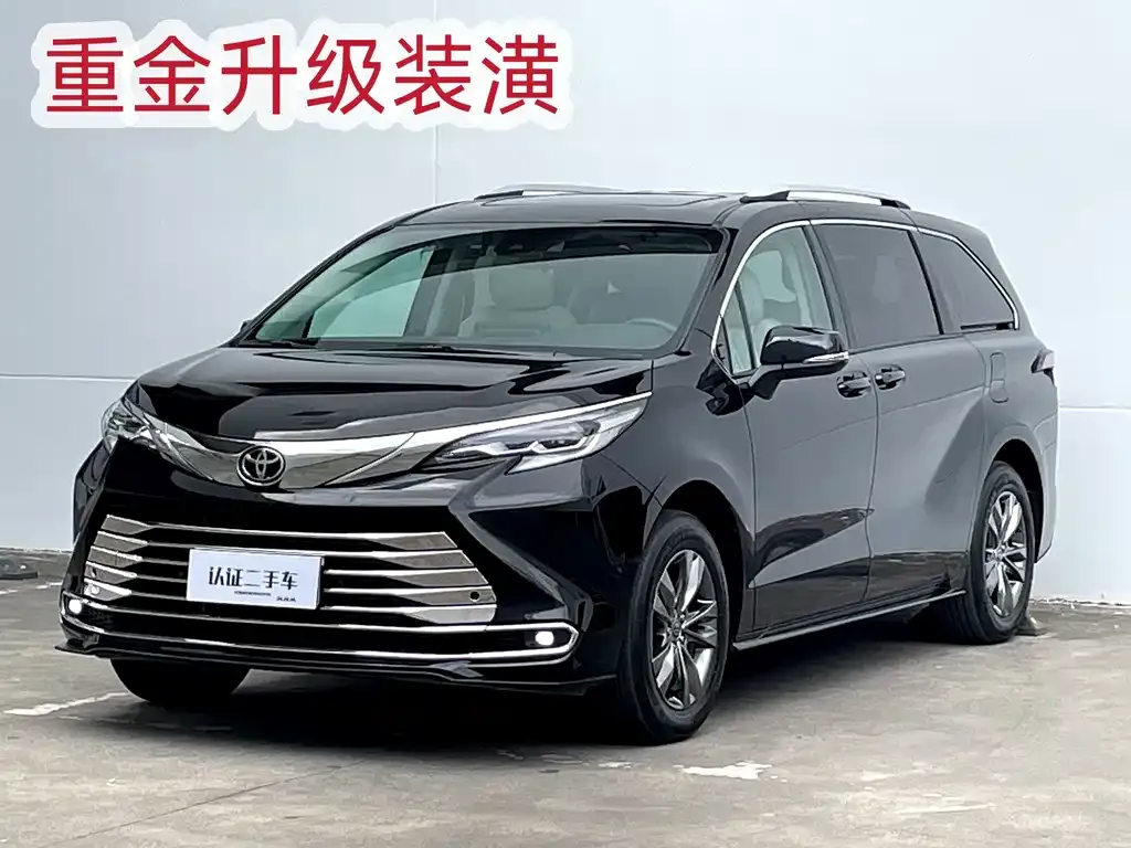 Toyota Sienna — фото 1