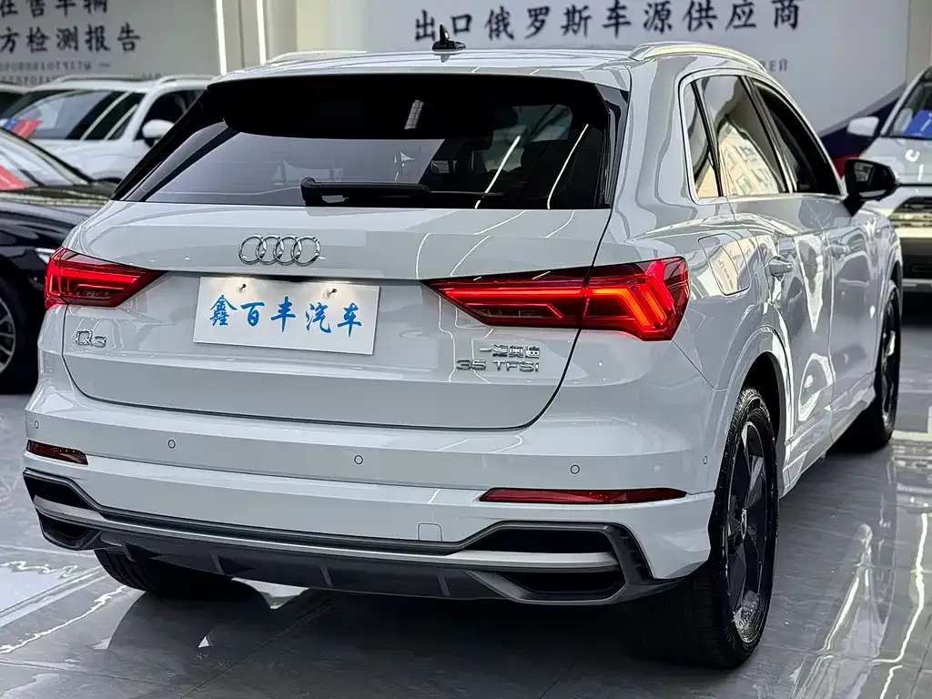 Audi Q3 — фото 9
