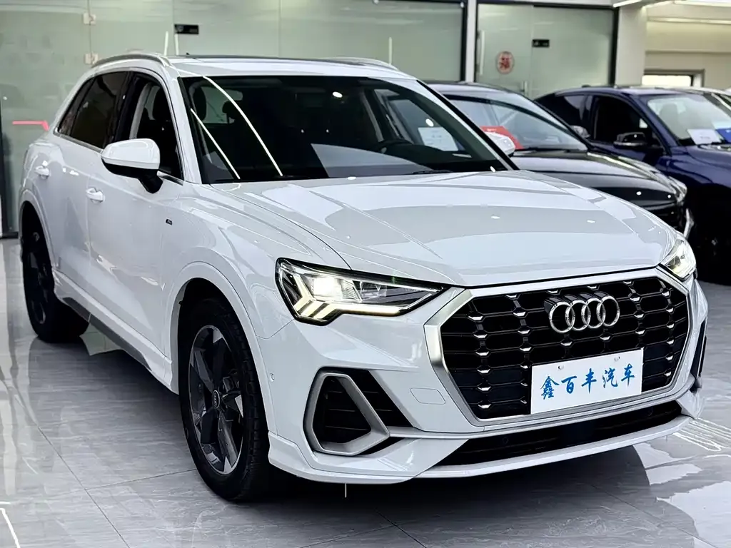 Audi Q3 — фото 7
