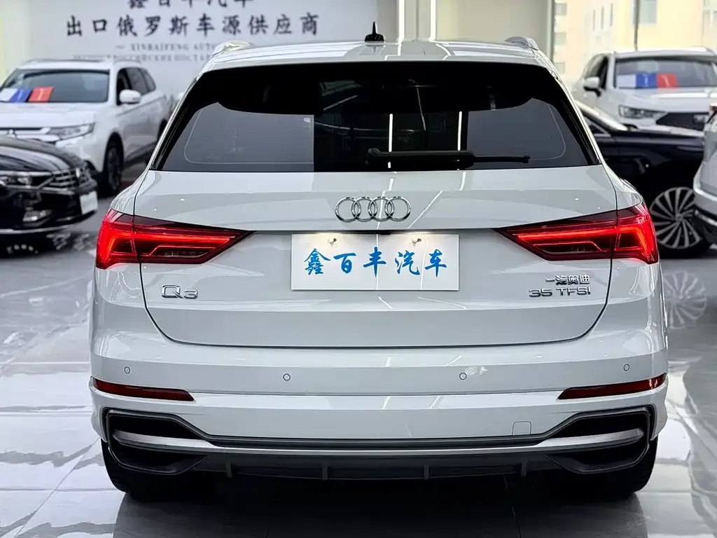 Audi Q3 — фото 4