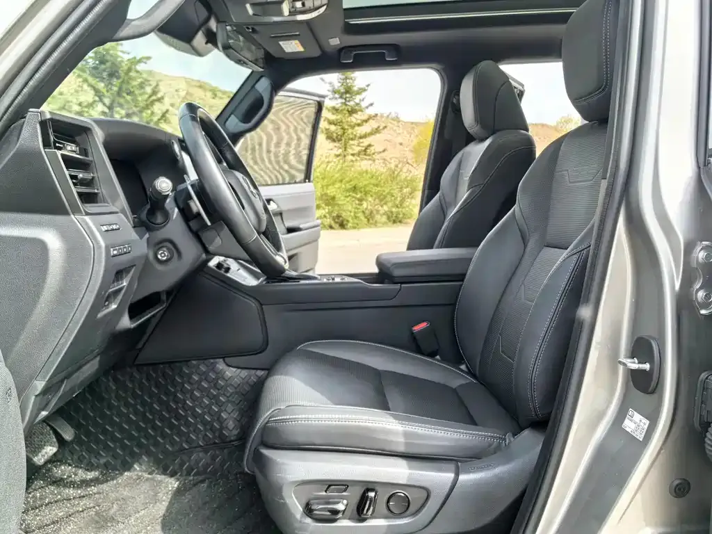Lexus GX 2025 из CN, фото 7