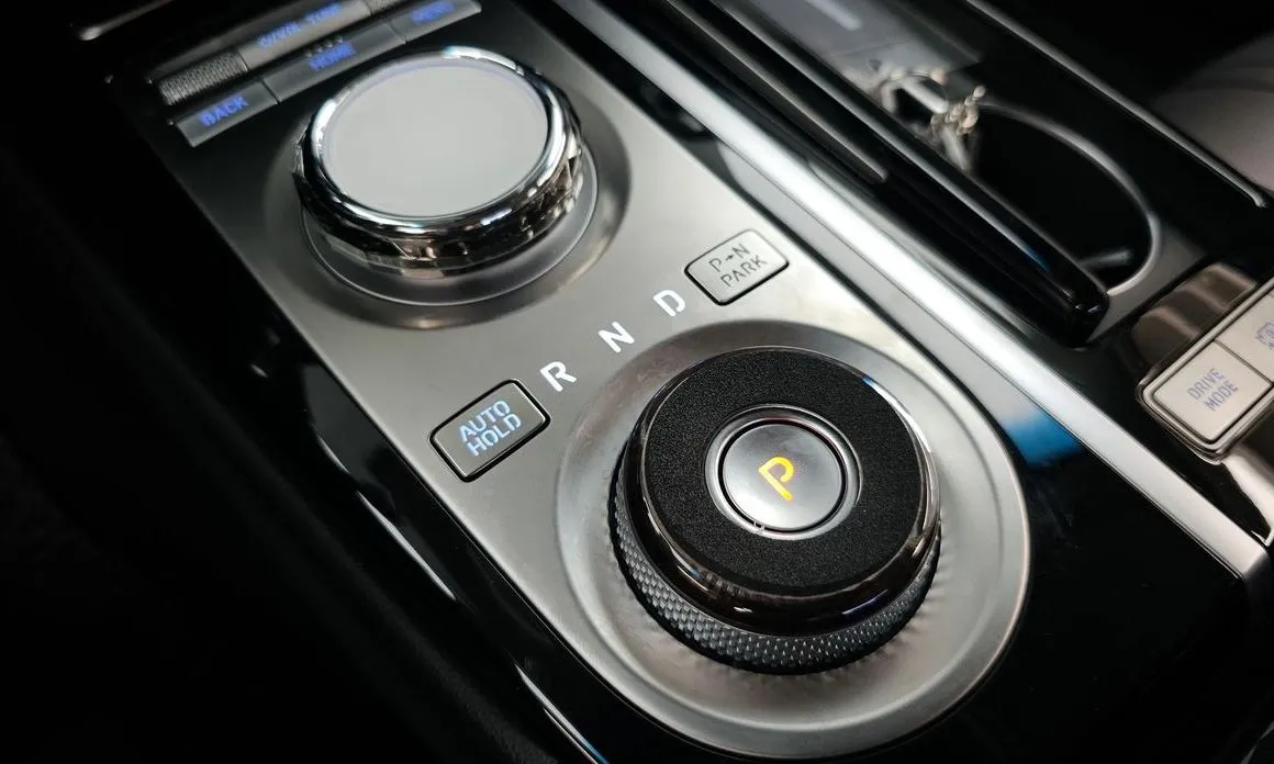 Genesis G80 — фото 2