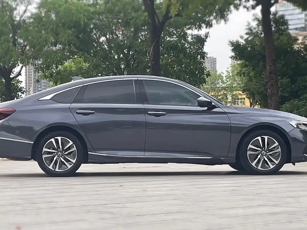 Honda Accord — фото 3