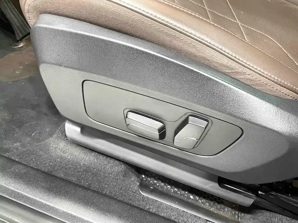 BMW X1 2024 из CN, фото 10