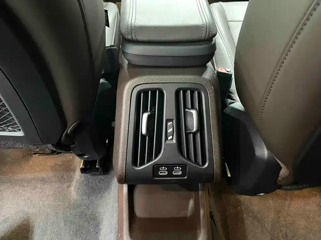 BMW X1 2024 из CN, фото 7