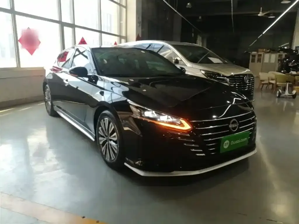 Nissan Teana — фото 2