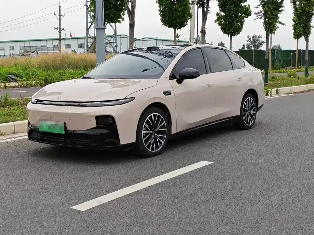Leapmotor B01