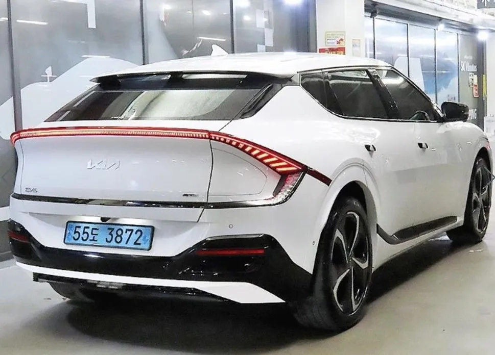 Kia EV6 — фото 6